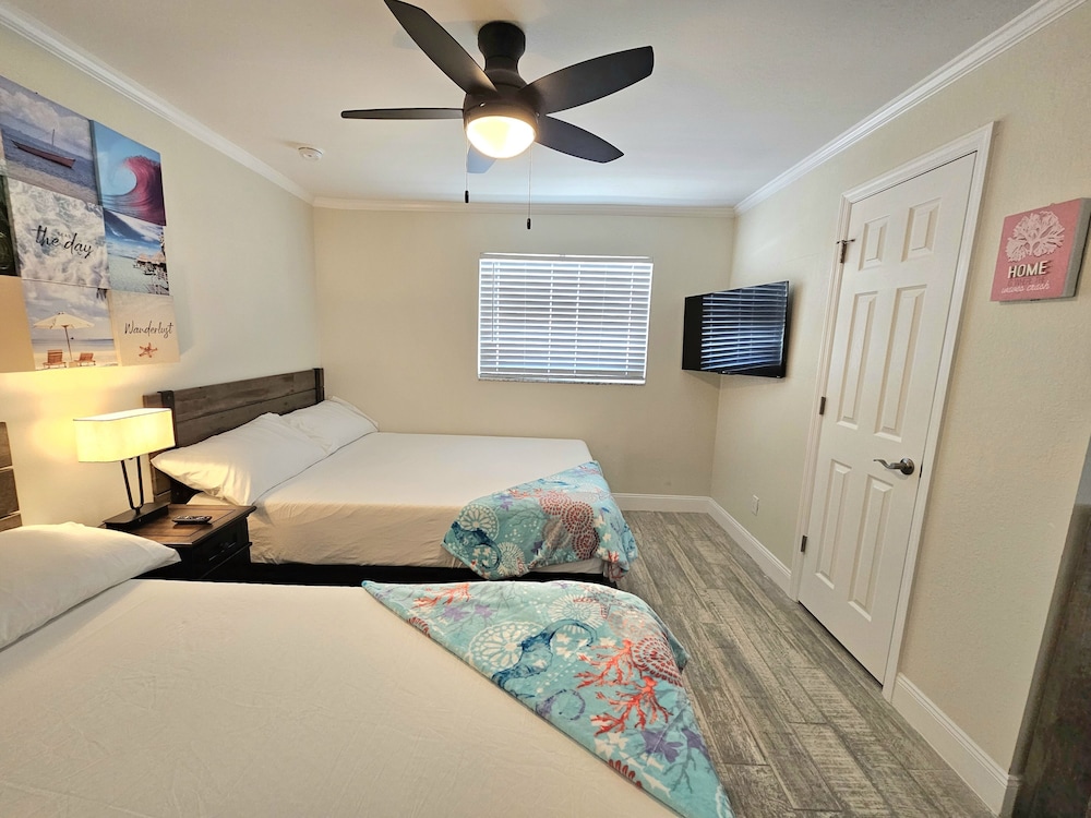 Coral by the Sea 3054, Sleeps 8, Walk to Beach