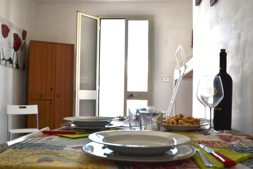 Alba Two-room Air-conditioned Holiday Home for 4 Guests view 3