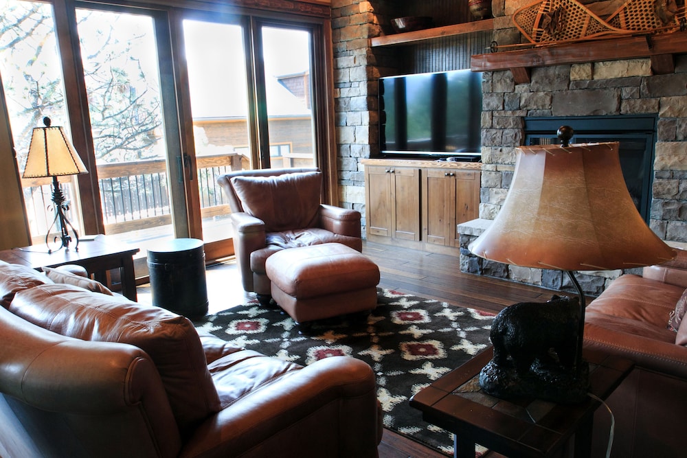 Estes Park Condos - Property Image 210