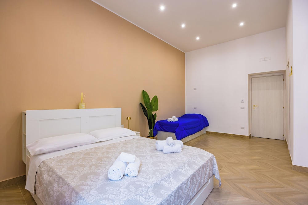Essentia Home