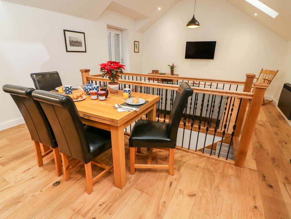 Macaw Cottages No 4A