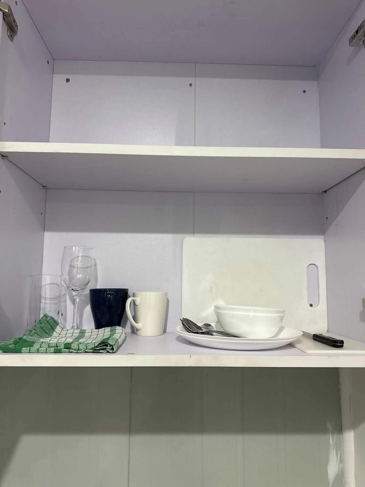 Metawisebnb 1B Next to Monash w AC Wifi Kitchen