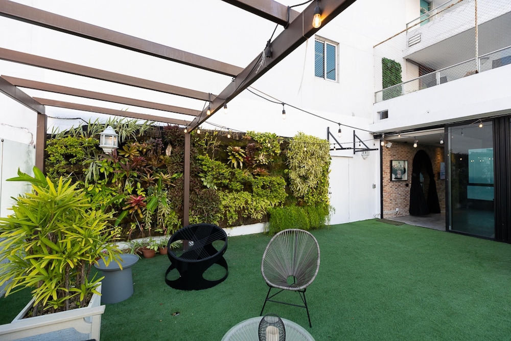 The Acomodo Penthouse Costa del Este