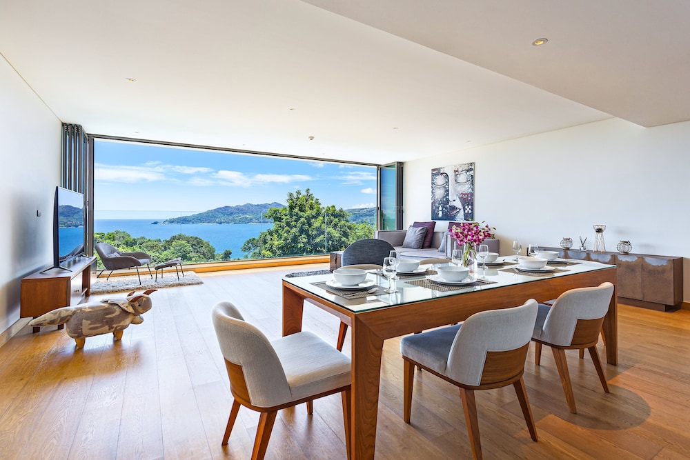 SeaView BluePoint Apartment 819