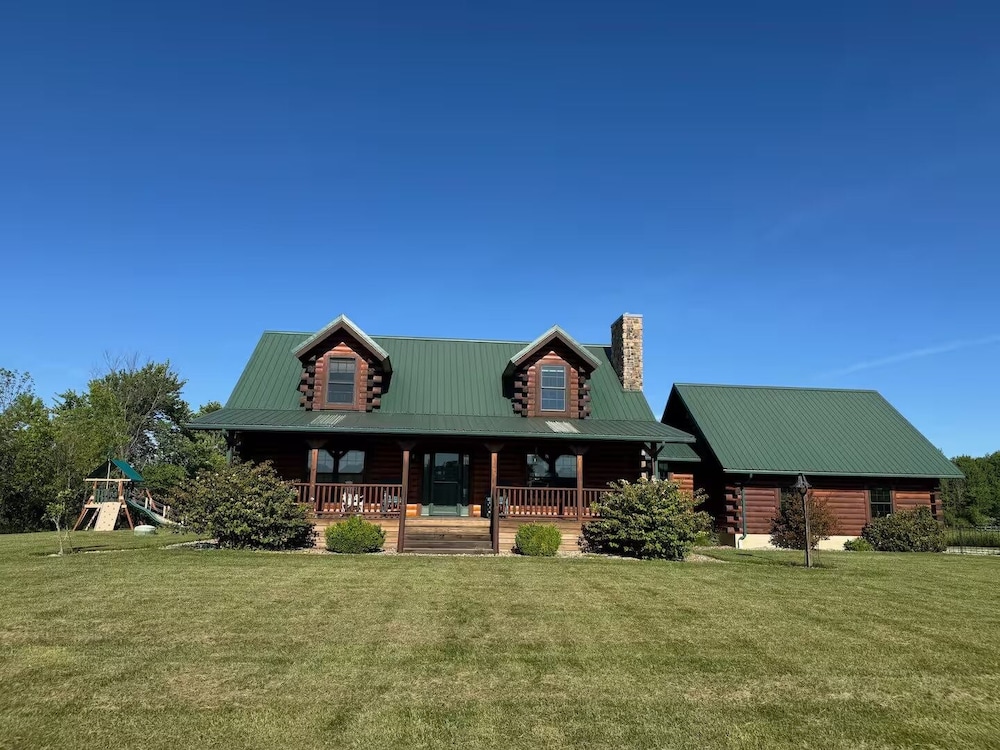 Sprinkle Bottom Lodge 5 Bedroom Cabin