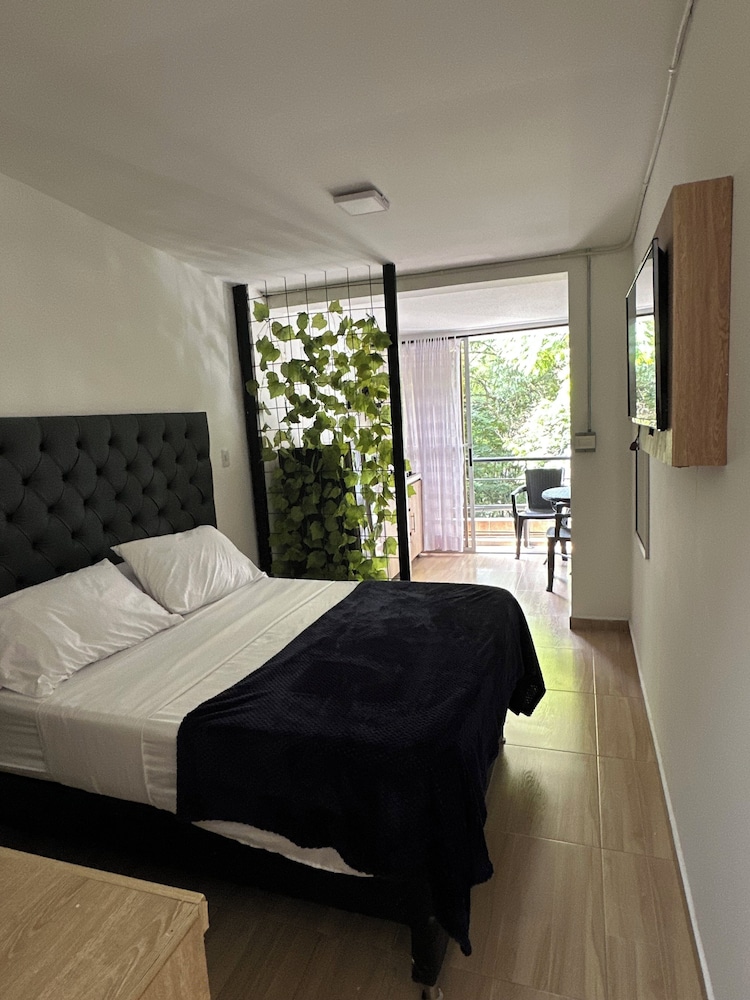 APARTA HOTEL PROVENZA