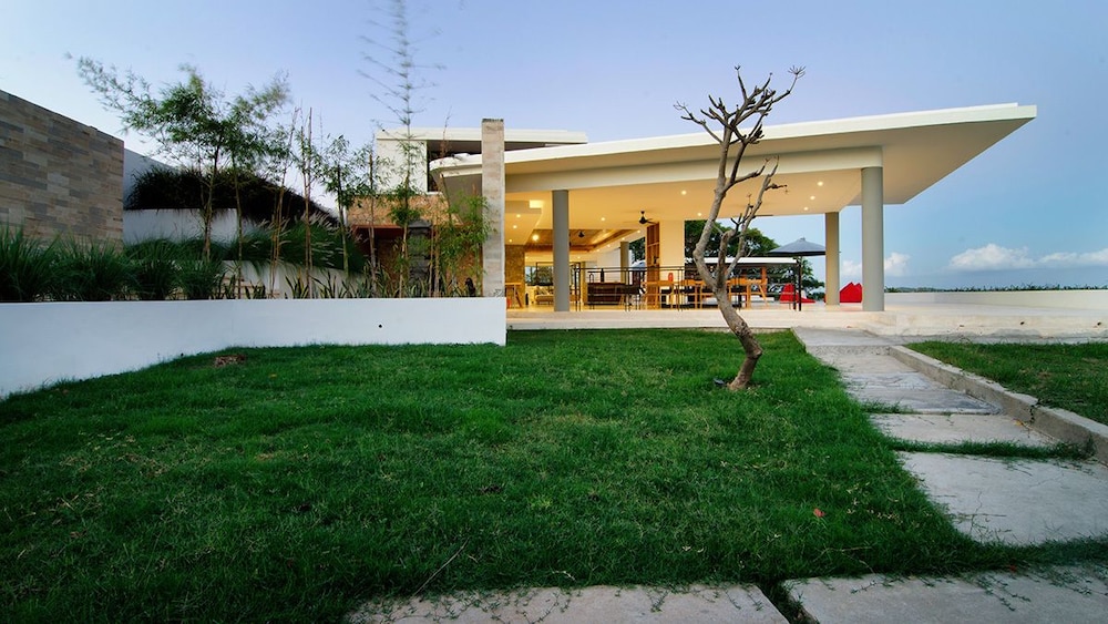 Villa Bliss