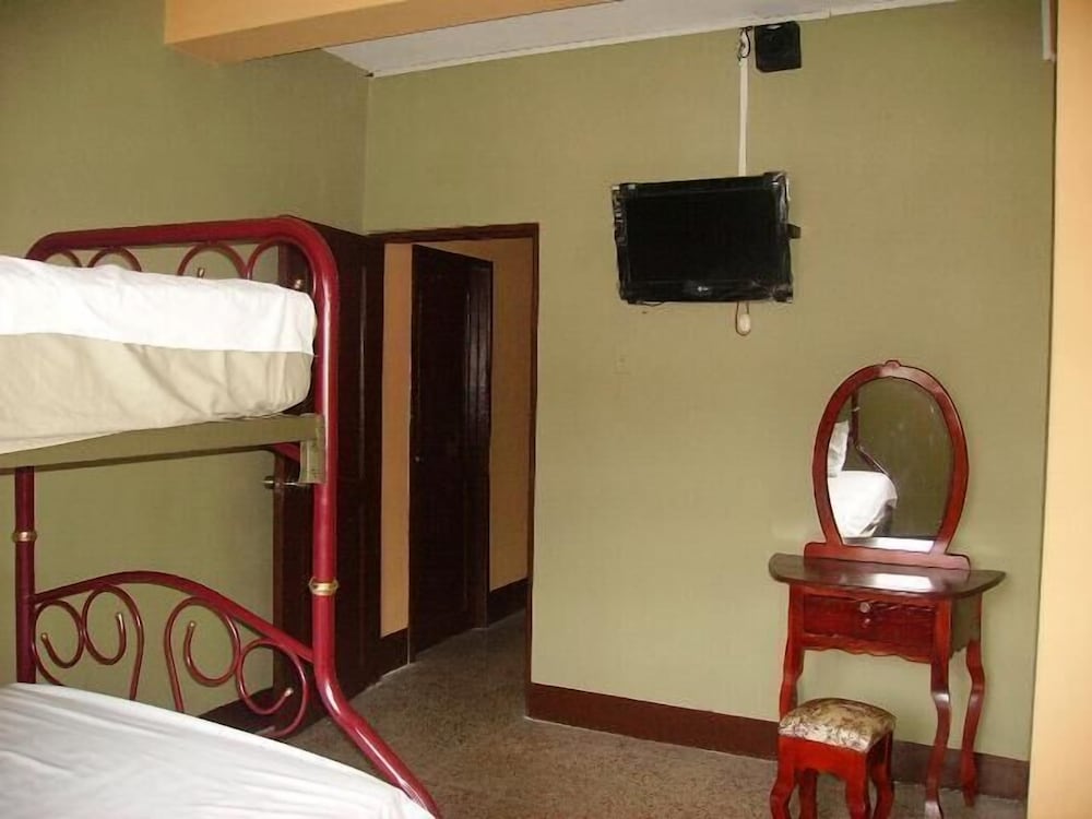 Hotel Eloy Alfaro - Hostel