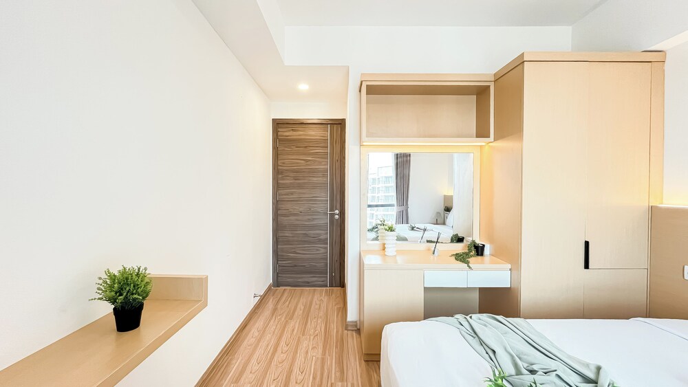 Elegant And Homey 3Br Apartment Sky House Bsd