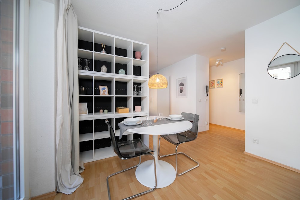 Favorite Stays - Neuss Furth