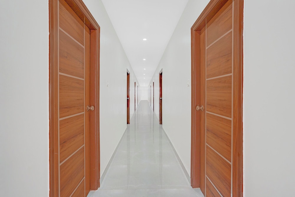 Fabhotel Sai Palace