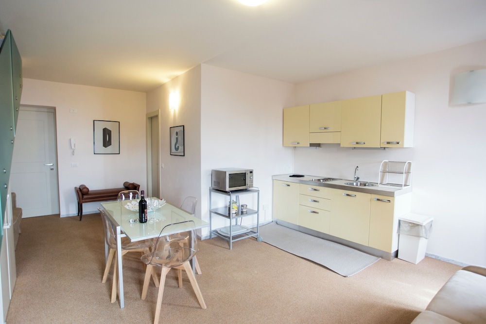 Mira-mare Apartments & Suites
