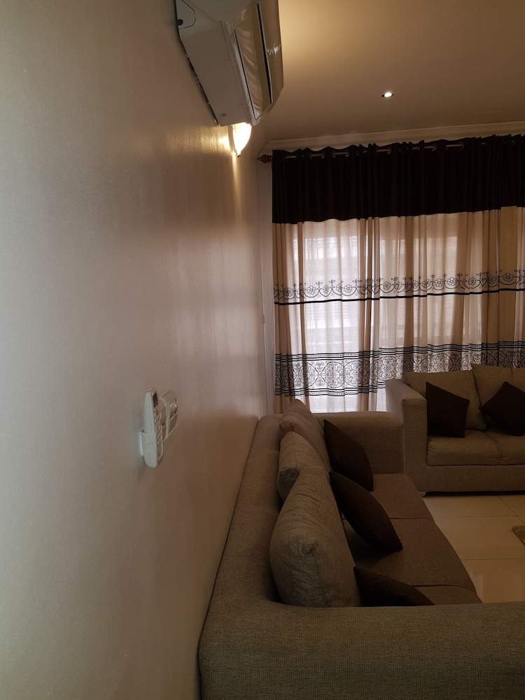 Cadogan Place Estate Apartment