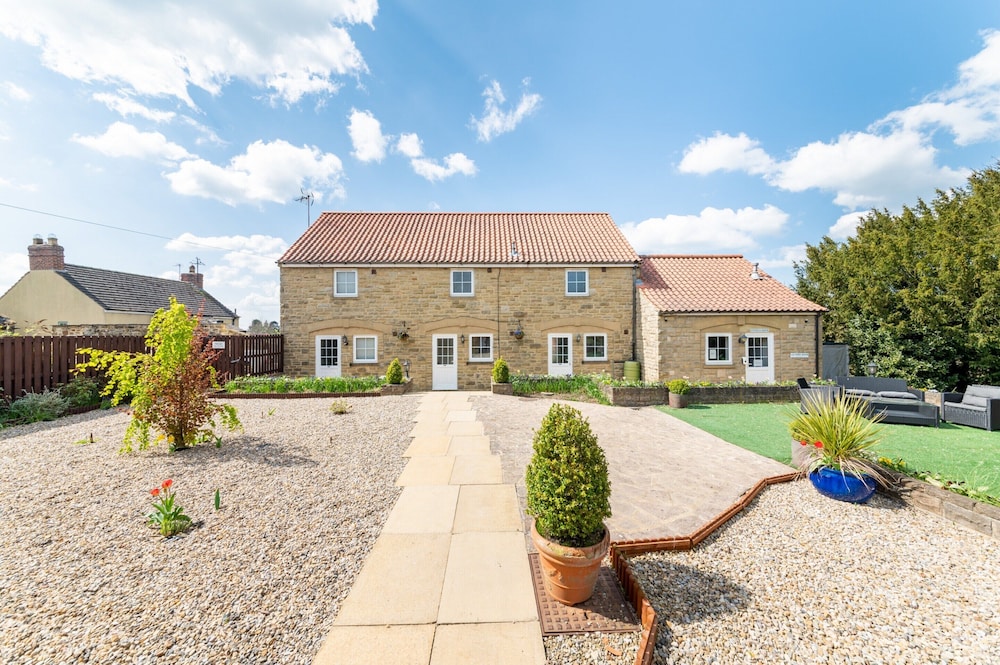 Cottage in Thirsk With Private Hot Tub