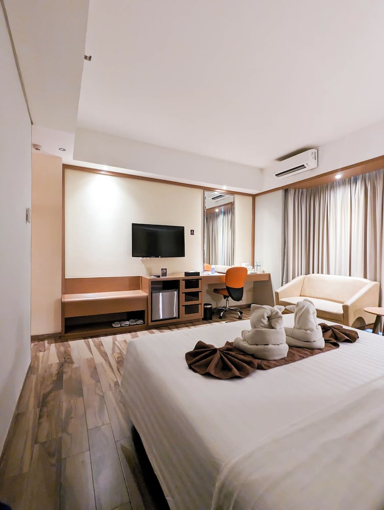 Astanaraya Suites Hotel