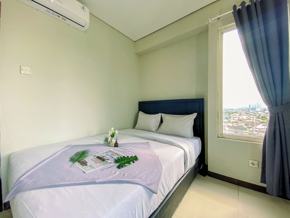 Good Designed and Homey 3BR Nifarro Park Apartment