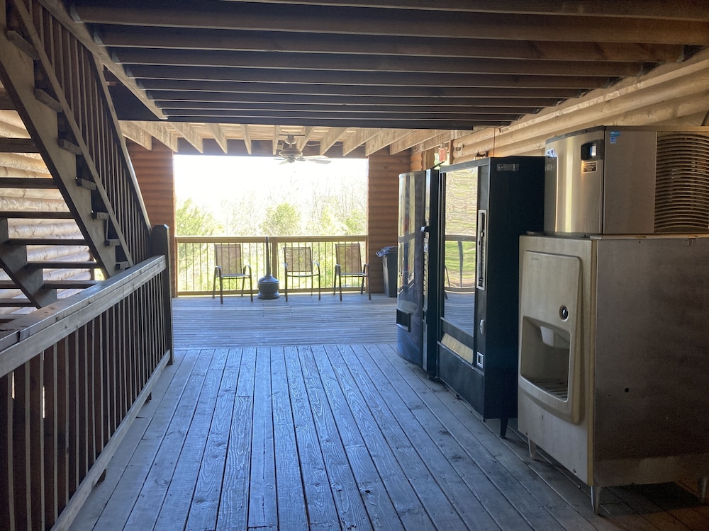 Gold Suites Rentals
