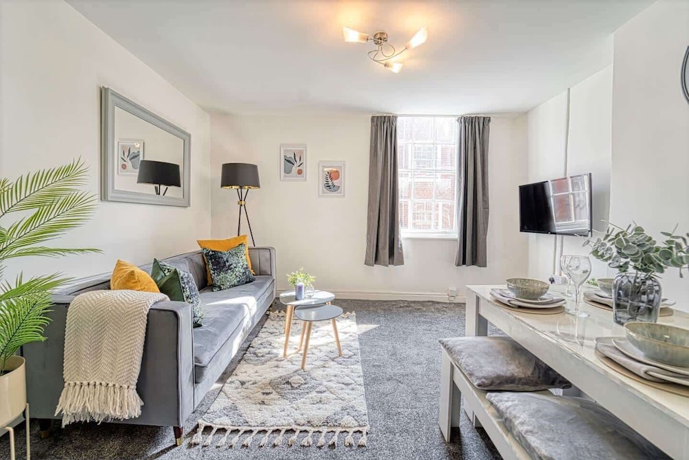 Host Stay New Street Residence