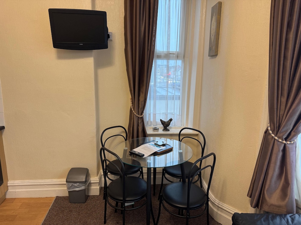 Woodfield Lodge Apartments