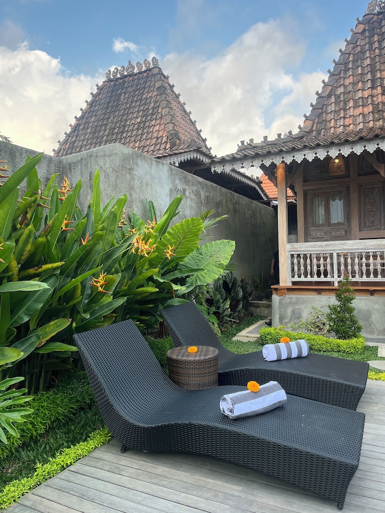 Gunung Gelagah Ubud Villas by EPS