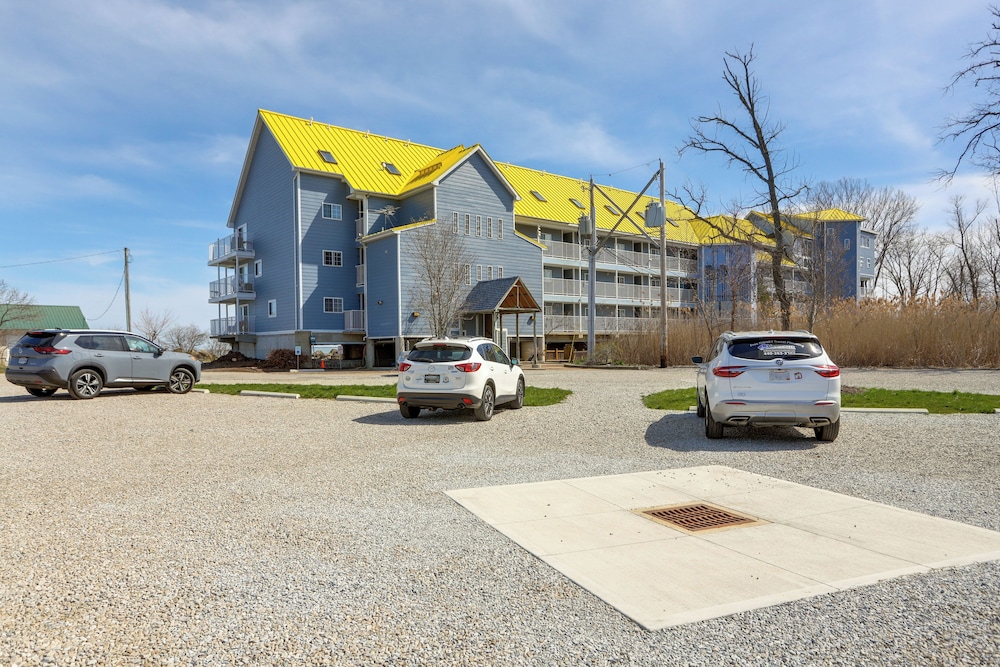 Waterfront Middle Bass Condo w/ Lake Erie Views! view 2