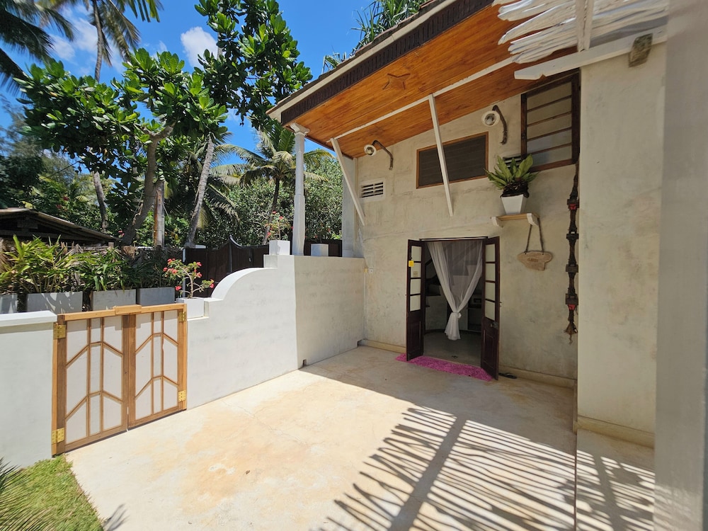Deep Blue Sea Rental Villa