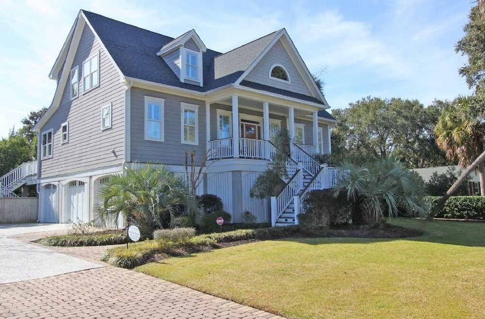 3008 Hartnett Boulevard view 3