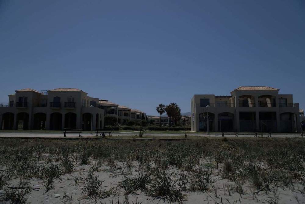 Cassiopeia 3-Bedroom House on beach