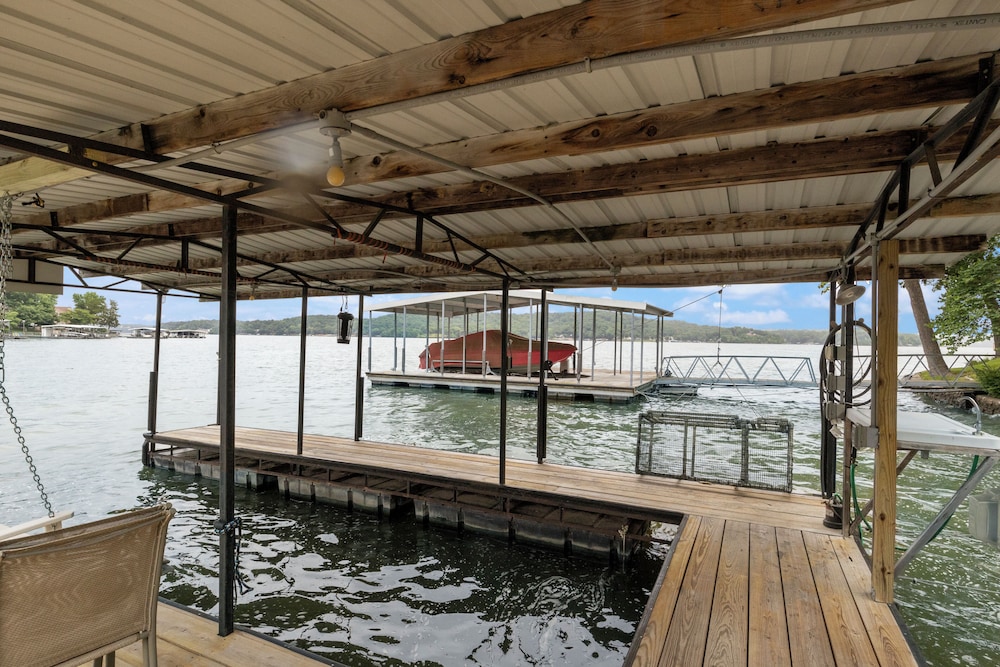 Boat Slip, Fishing, Lake Views, Main Channel