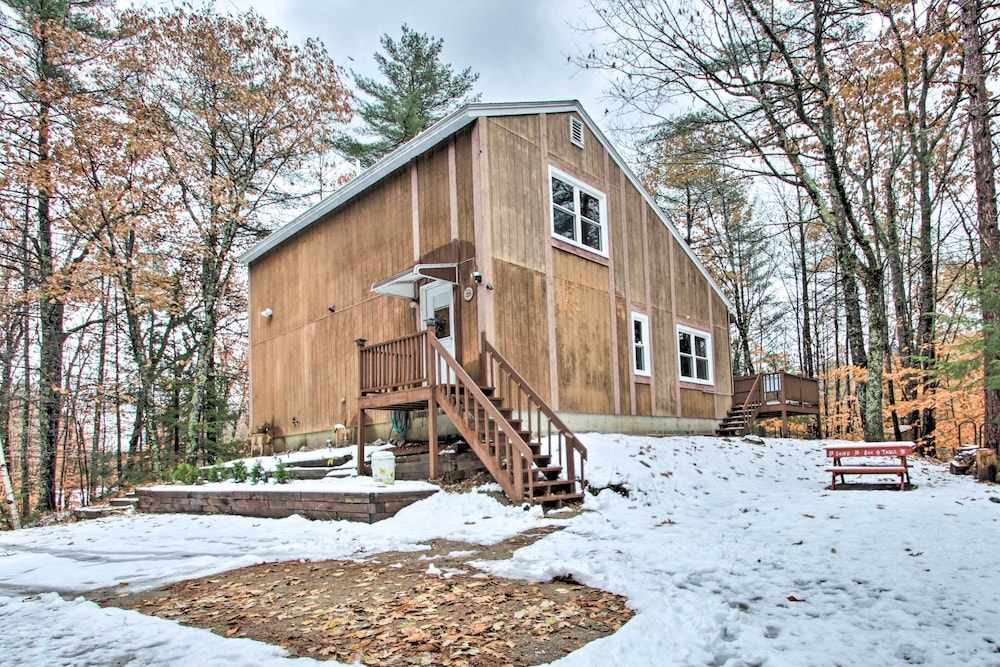 New Hampshire Vacation Rental - Walk to Beach! view 5