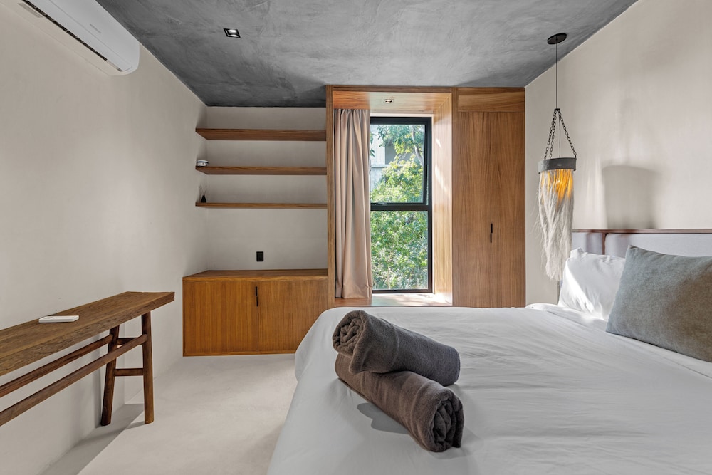 Casa Luna Twin VIP Luxury 2 Pools & Concierge