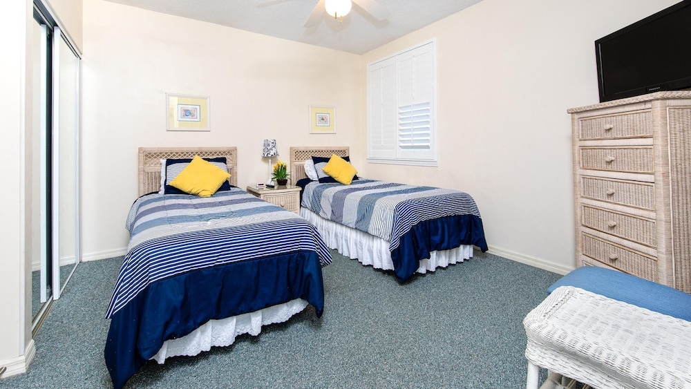 Emerald Key by Southern Vacation Rentals