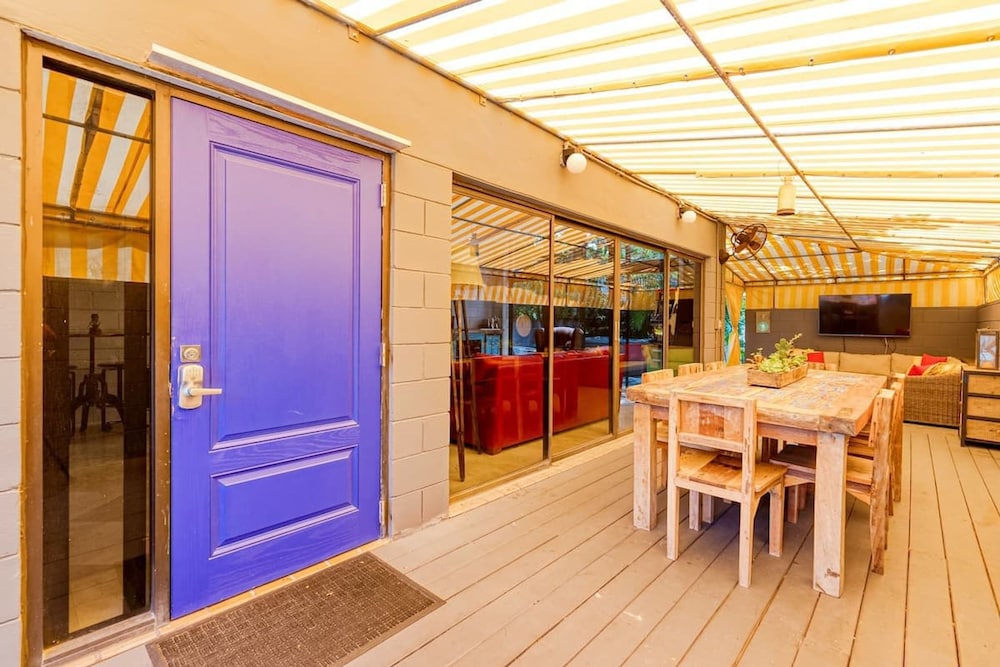 Singer House on the Water