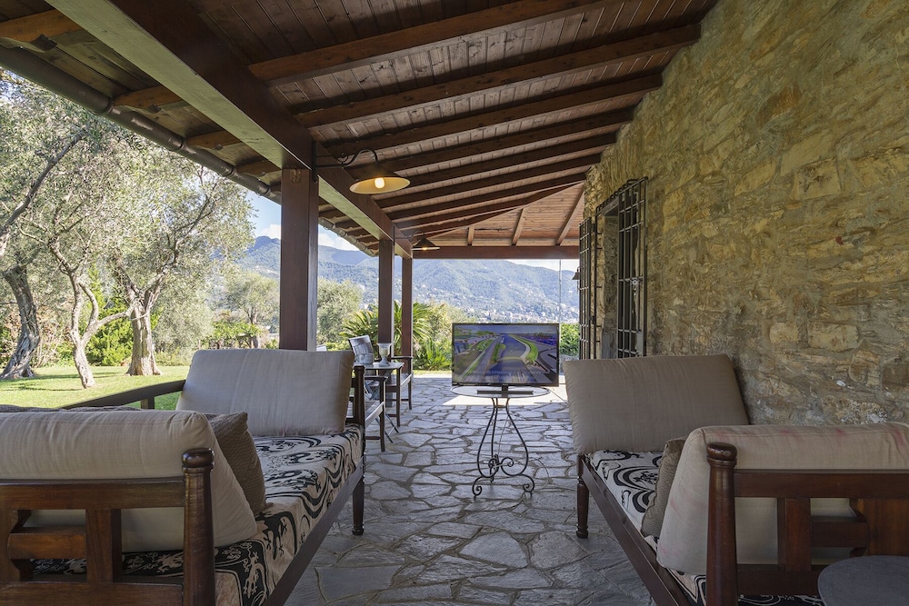 Villa San Massimo by Wonderful Italy view 3