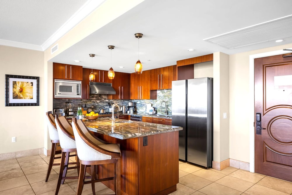 Honua Kai Konea 3 Free Rental Cars KBM Resorts Exceptional Value 3 Units, 6 Bedrooms Ml-1442