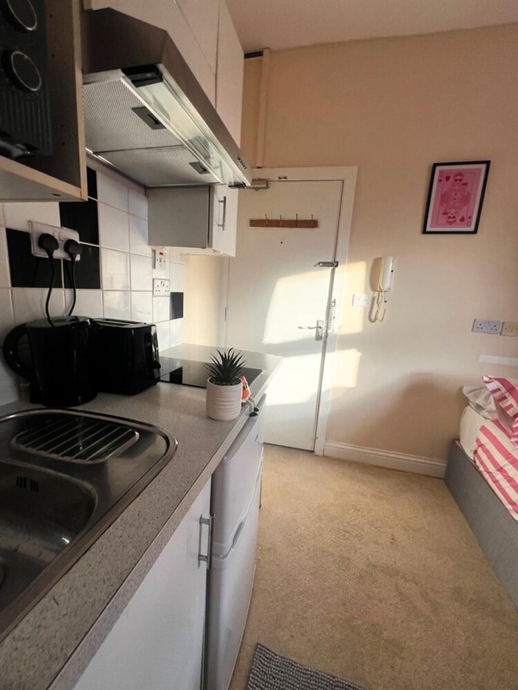 Cosy London Apartment Near Earl's Court