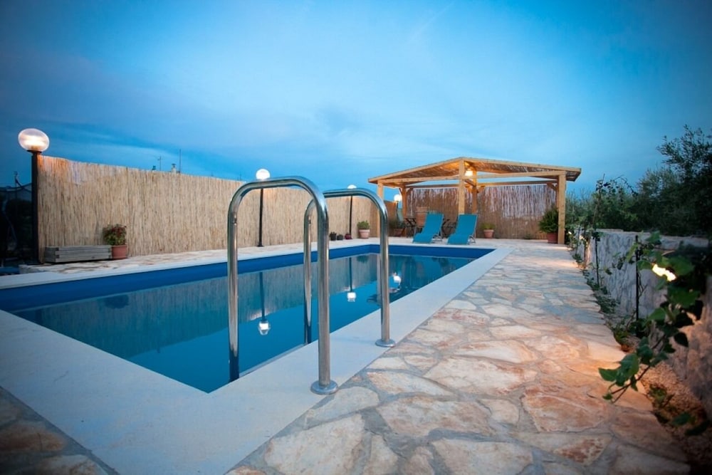 Ani - With Pool and hot tub - SA2 Sjeverni view 5