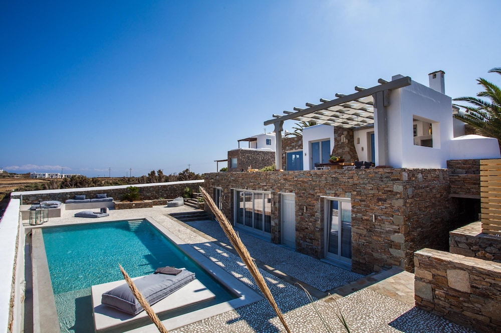 Myconian Platinum Superior Villa by Whitelistmyk view 3