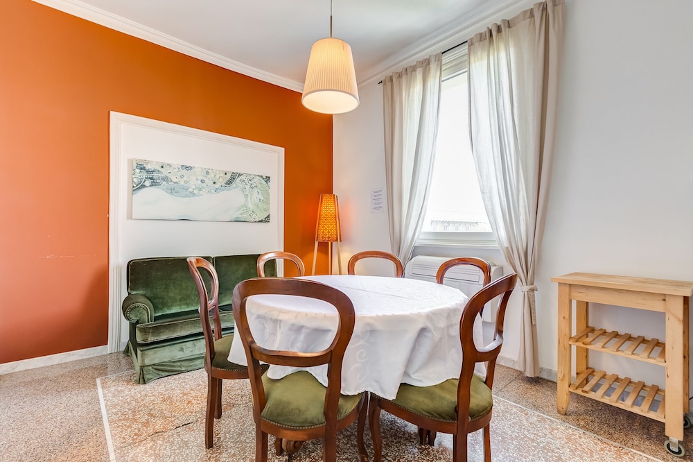 Giulio Cesare Vatican Apartment