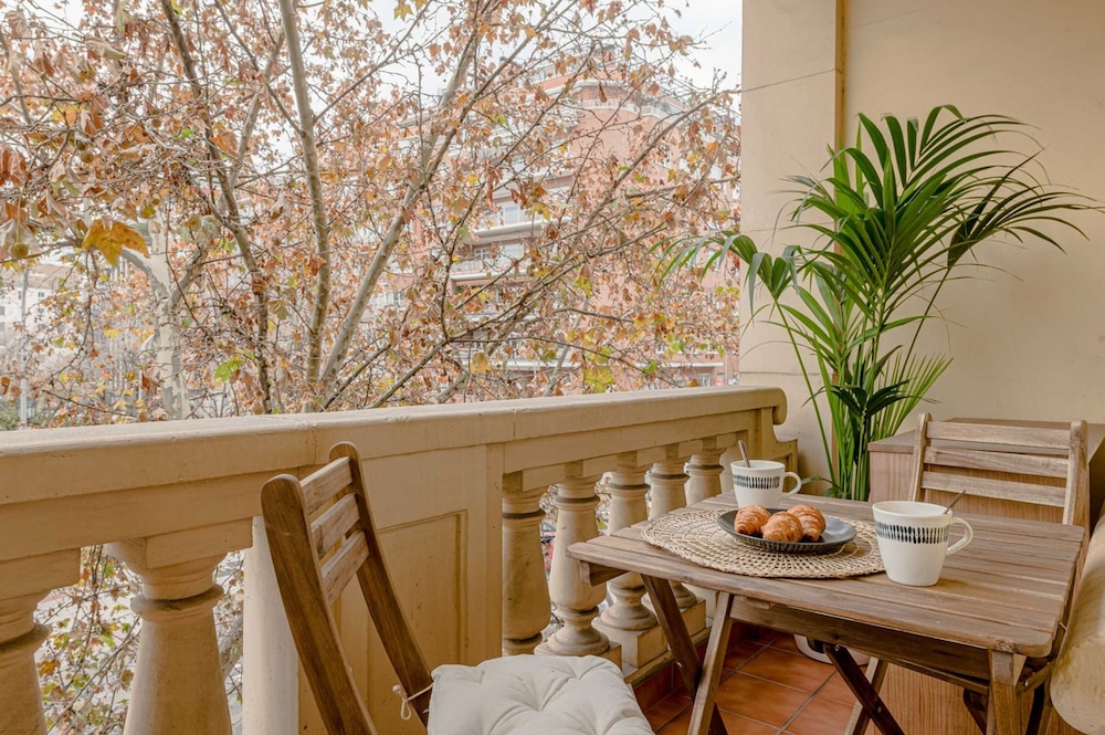 Sumatra - 3 Bedrooms and Terrace in Castellana