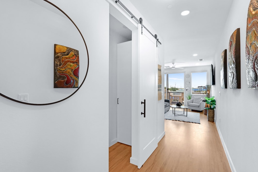Modern Hill Country Condo for 4 w/ Resort Perks!