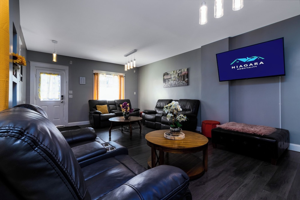 Double House Rental – 11Br Perfect For Big Groups