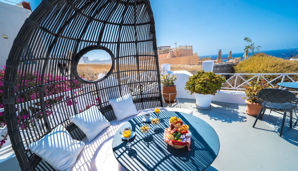 Santorini Paradise