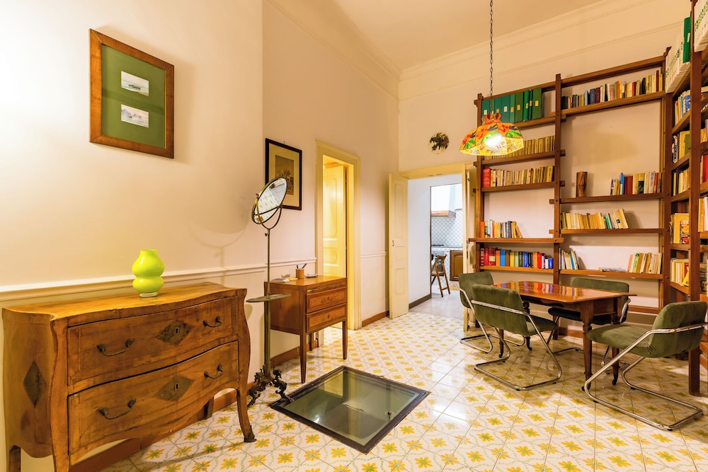 Villa Paola - Hidden Panoramic Garden and Terraces by Napoliapartments