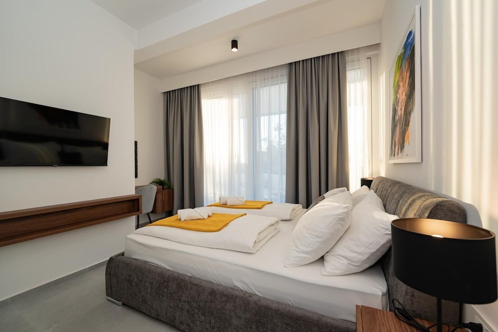 Villa Cataleya with private heated pool