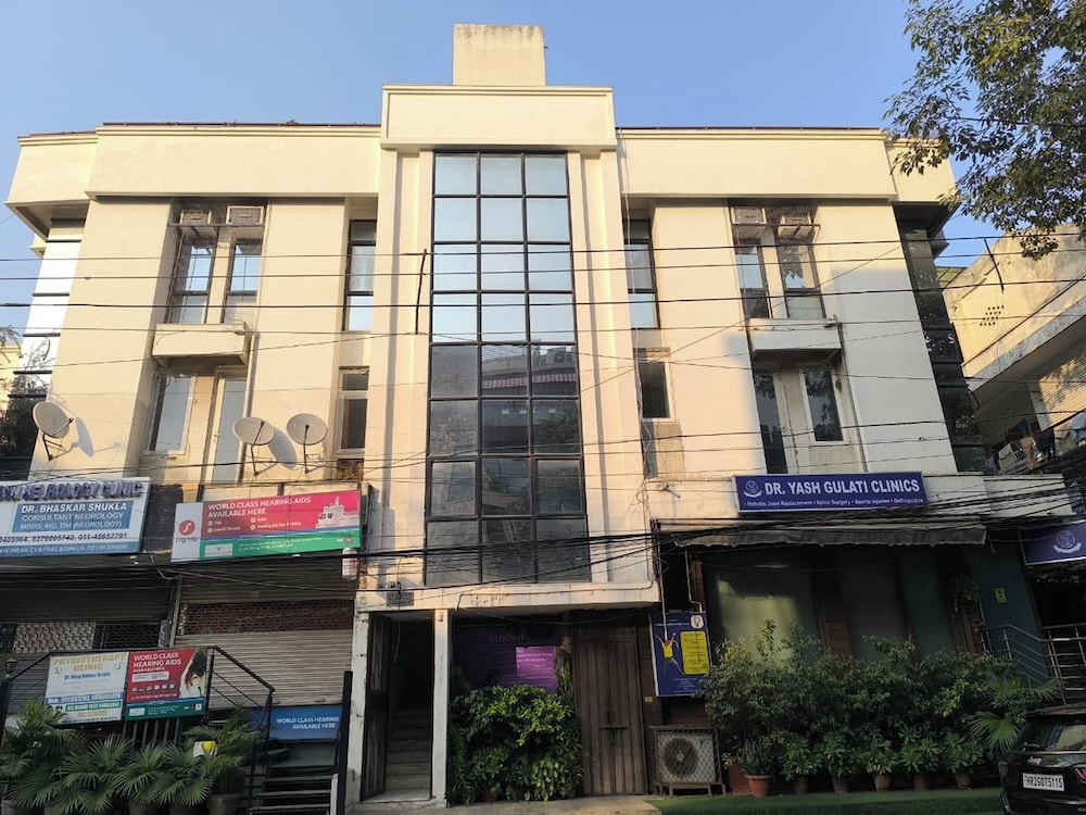 Metrolink Apartment & Suites-Green Park