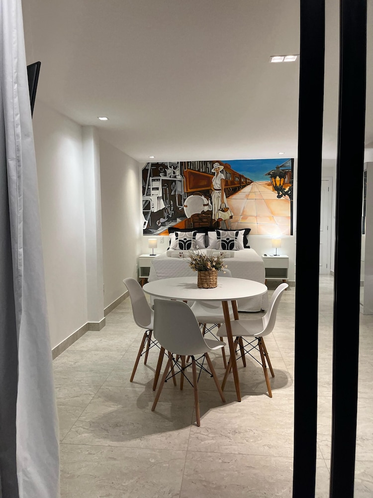 Casa la Bardot Boutique