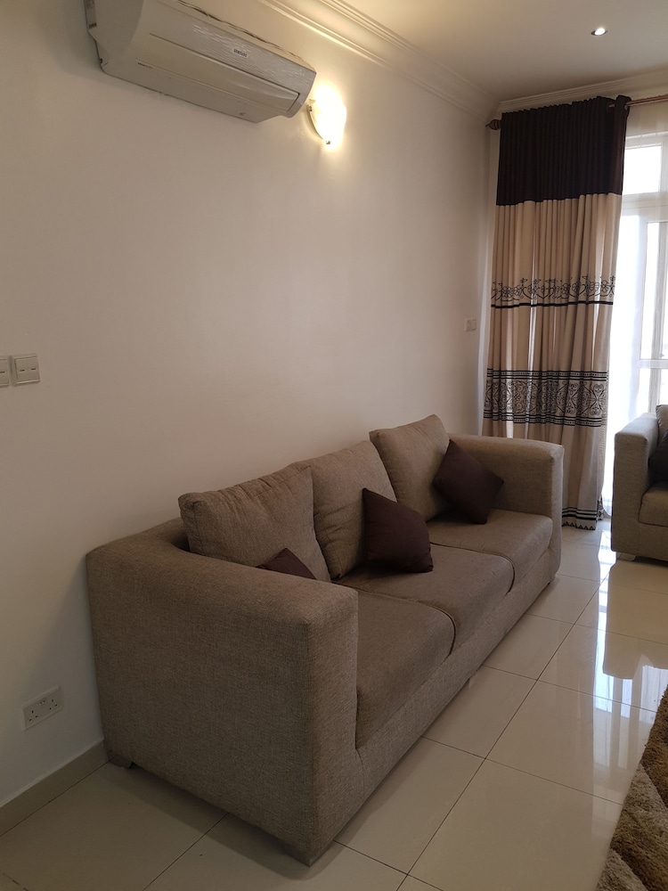 Cadogan Place Estate Apartment