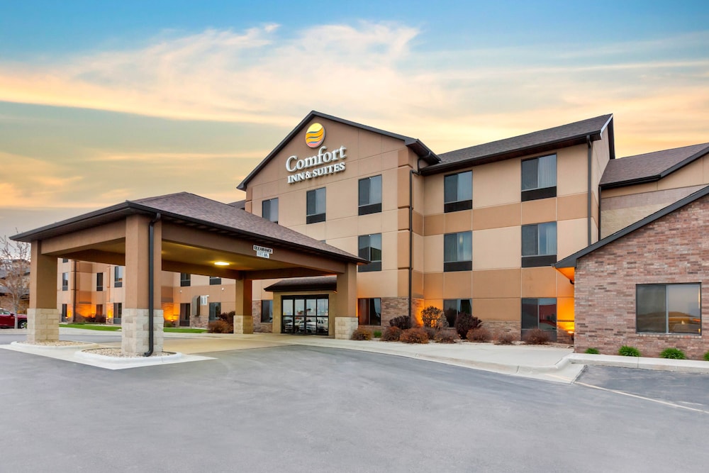 Mitchell Vacations - Comfort Inn And Suites - Property Image 3