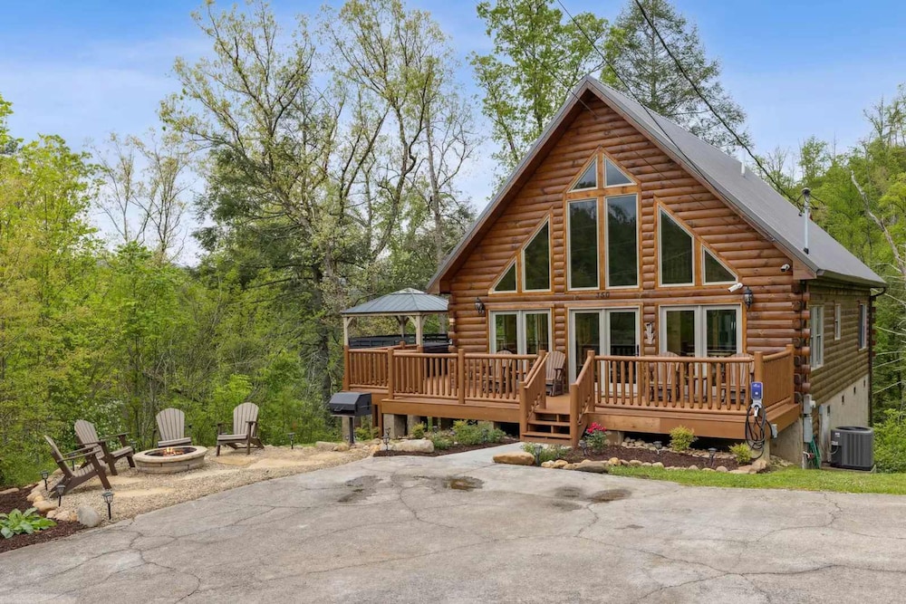 Mystic Cabin in Gatlinburg